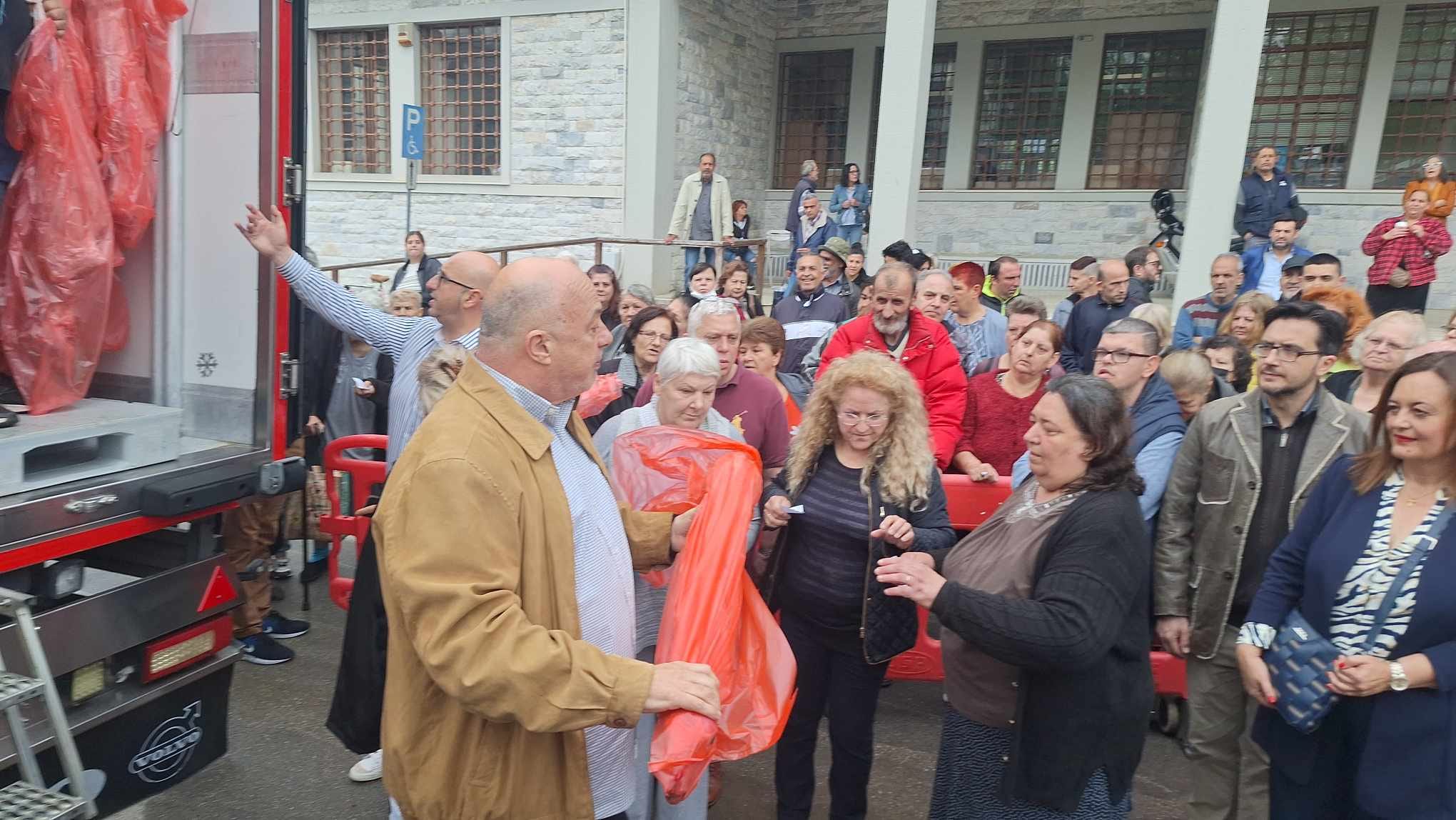 Ο Δήμος Βόλου θα διανείμει αρνιά σε ευπαθείς οικογένειες