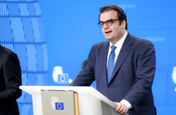 Πιερρακάκης: Συνάντηση με την Ελληνική Ένωση Τραπεζών