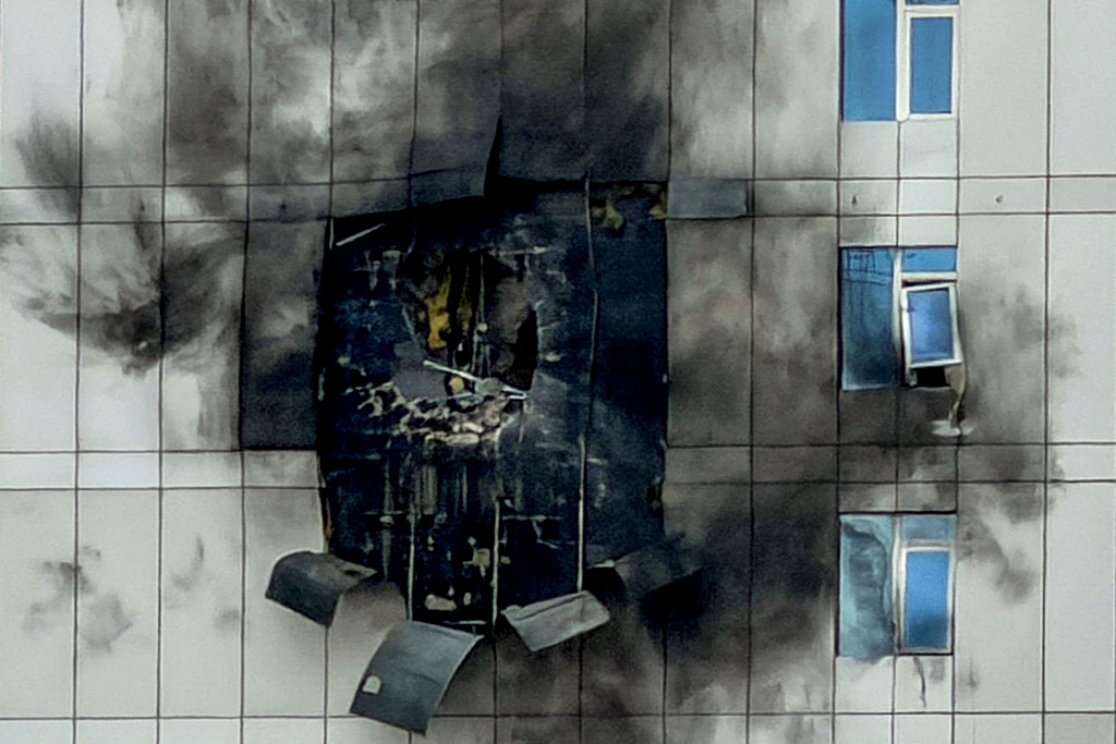 Χτυπήσαμε τους Αμερικανούς στο Μπαχρέιν με νέα γενιά πυραύλων: Η καταστροφή των βάσεων από δορυφορικές εικόνες