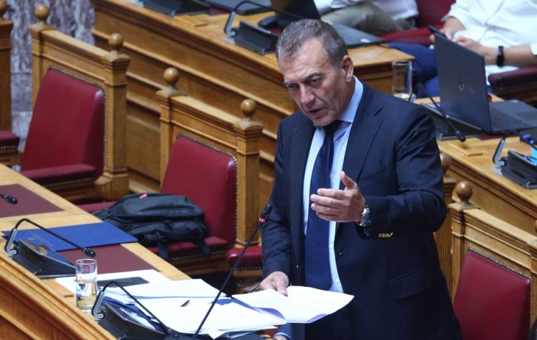 Θεατής ο Βρούτσης στο σκάνδαλο της ΔΕΑΒ