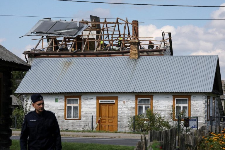 Πολωνία: Παραδέχονται επίσημα ότι το σπίτι χτυπήθηκε από πολωνικό πύραυλο και όχι από ρωσικό drone