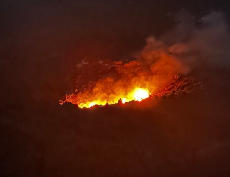 Συναγερμός για φωτιά στην Πάρνηθα