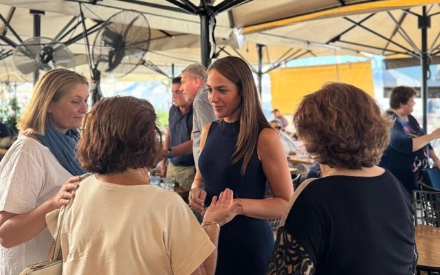 Δ. Μιχαηλίδου: Για πρώτη φορά στα δημοτικά σχολεία της Αίγινας σχολικά γεύματα για όλους τους μαθητές
