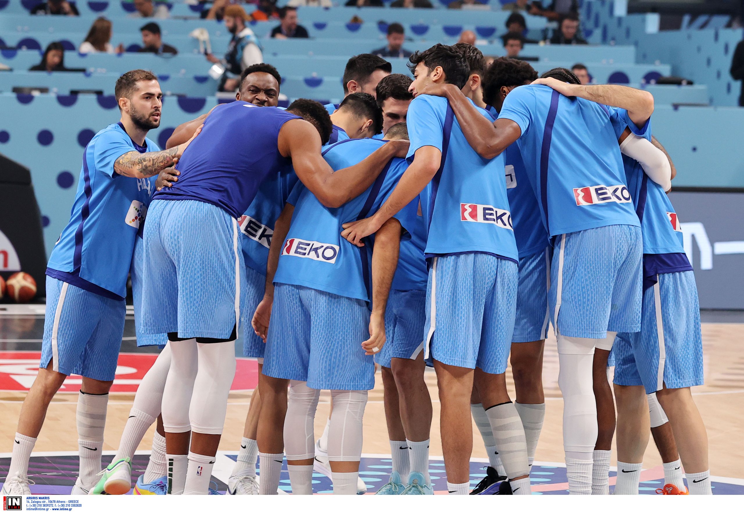 Ντελίριο για τον αποψινό αγώνα της Εθνικής ομάδας- Το αδιαχώρητο στις καφετέριες