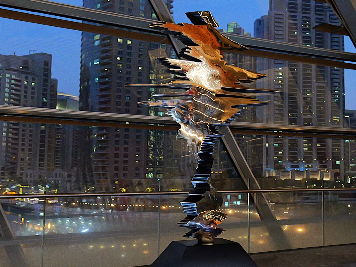 Ένα γλυπτό που δημιουργήθηκε από τη φωνή της Μαρίας Κάλλας στο Ντουμπάι