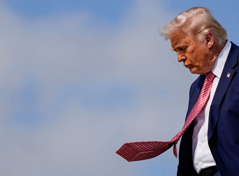 Τραμπ: Να ανοίξουν τα Στενά του Τραμπ  Η αμφιλεγόμενη ατάκα για τα Στενά του Ορμούζ εν μέσω ενεργειακής κρίσης