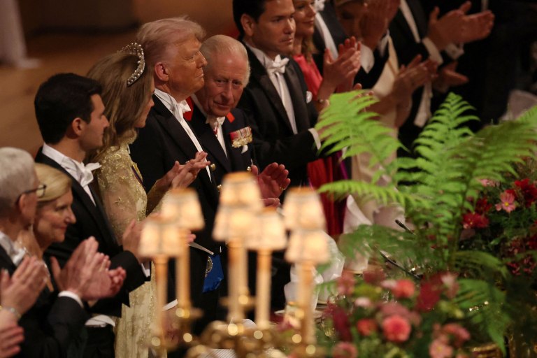 Το εντυπωσιακό δείπνο του βασιλιά Καρόλου για τον Τραμπ  Τι περιελάμβανε το μενού