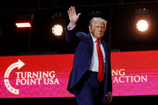 Ο Τραμπ απέτινε φόρο τιμής στον Κερκ, έναν γίγαντα της γενιάς του