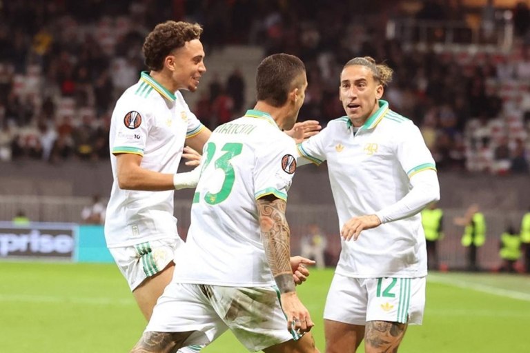 Μεγάλη εκτός έδρας νίκη της Ρόμα, με σούπερ Τσιμίκα (1-2)  Το πανόραμα του Europa League