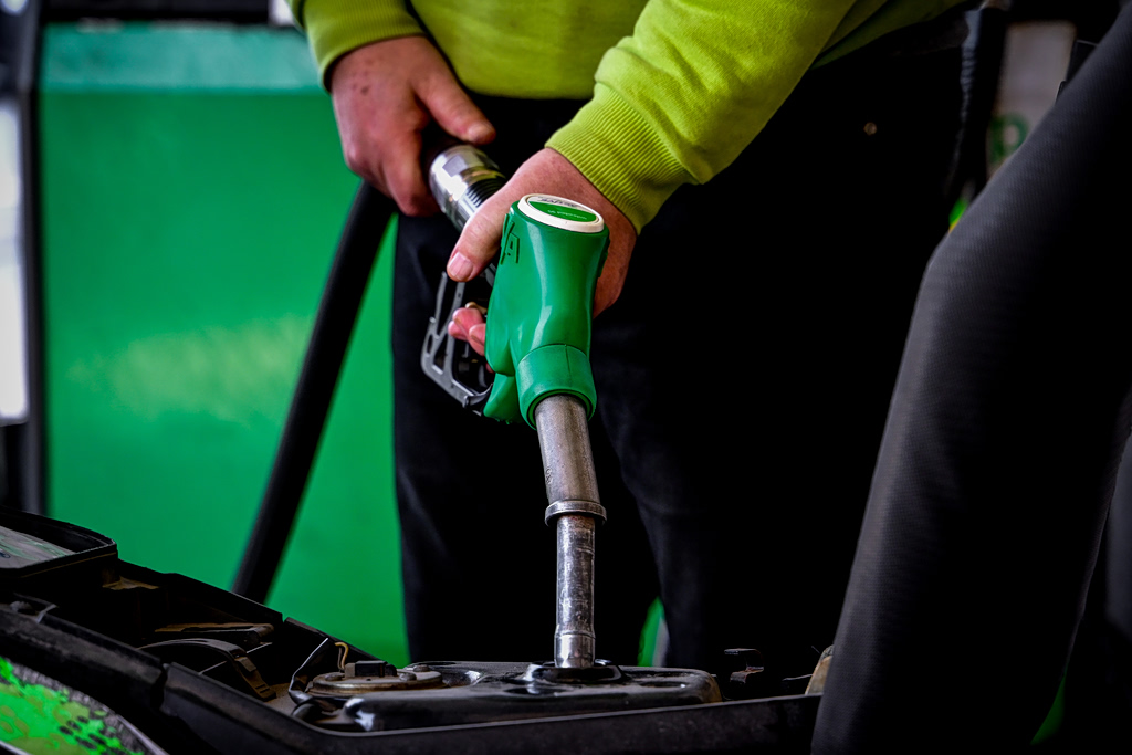 Πετρέλαιο: Οι αγορές ελπίζουν σε σύντομη αποκλιμάκωση του πολέμου