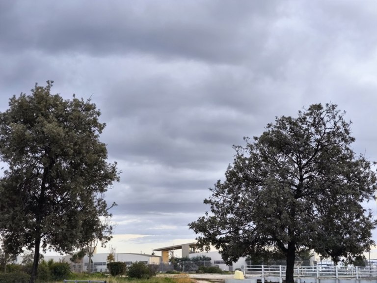 Καιρός: Χωρισμένη στα δύο η χώρα  Πότε θα ενισχυθούν οι άνεμοι