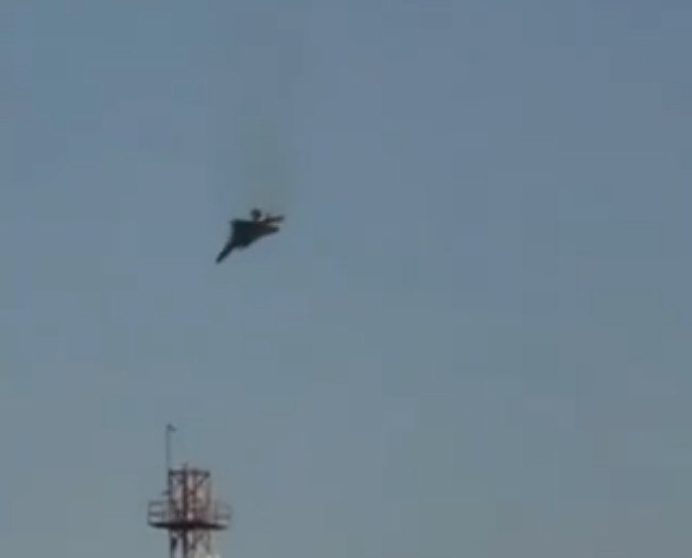 Κουβέιτ: Συνετρίβη αμερικανικό μαχητικό F-15  Καπνός υψώνεται στην περιοχή που βρίσκεται η πρεσβεία των ΗΠΑ