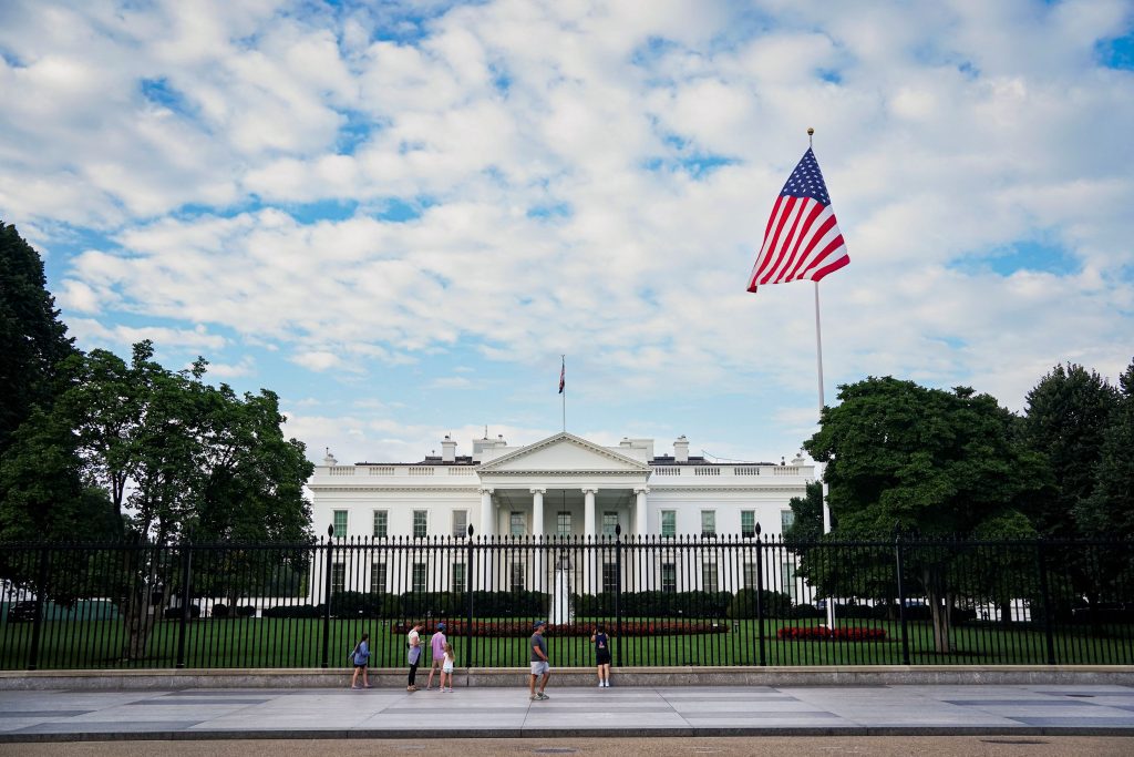 Shutdown στις ΗΠΑ: Η χώρα εισήλθε σε περίοδο δημοσιονομικής παράλυσης χωρίς να διαφαίνεται διέξοδος στην κρίση