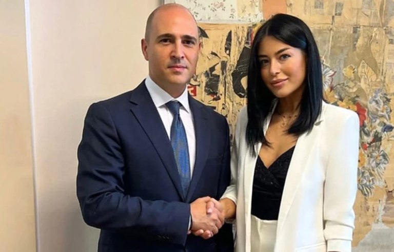 Η Ευρωπαϊκή Εισαγγελία χτυπά την πόρτα της Φωνής Λογικής  Η σύγκρουση Λατινοπούλου  Μπογδάνου