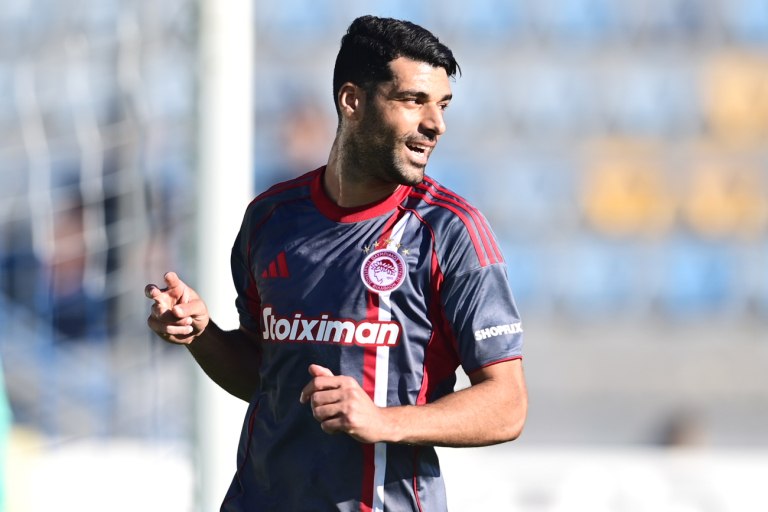 Ταρέμι on fire  Ασταμάτητος ο Ιρανός φορ του Ολυμπιακού, πέτυχε δύο γκολ πριν το εικοσάλεπτο στην Τρίπολη (vids)