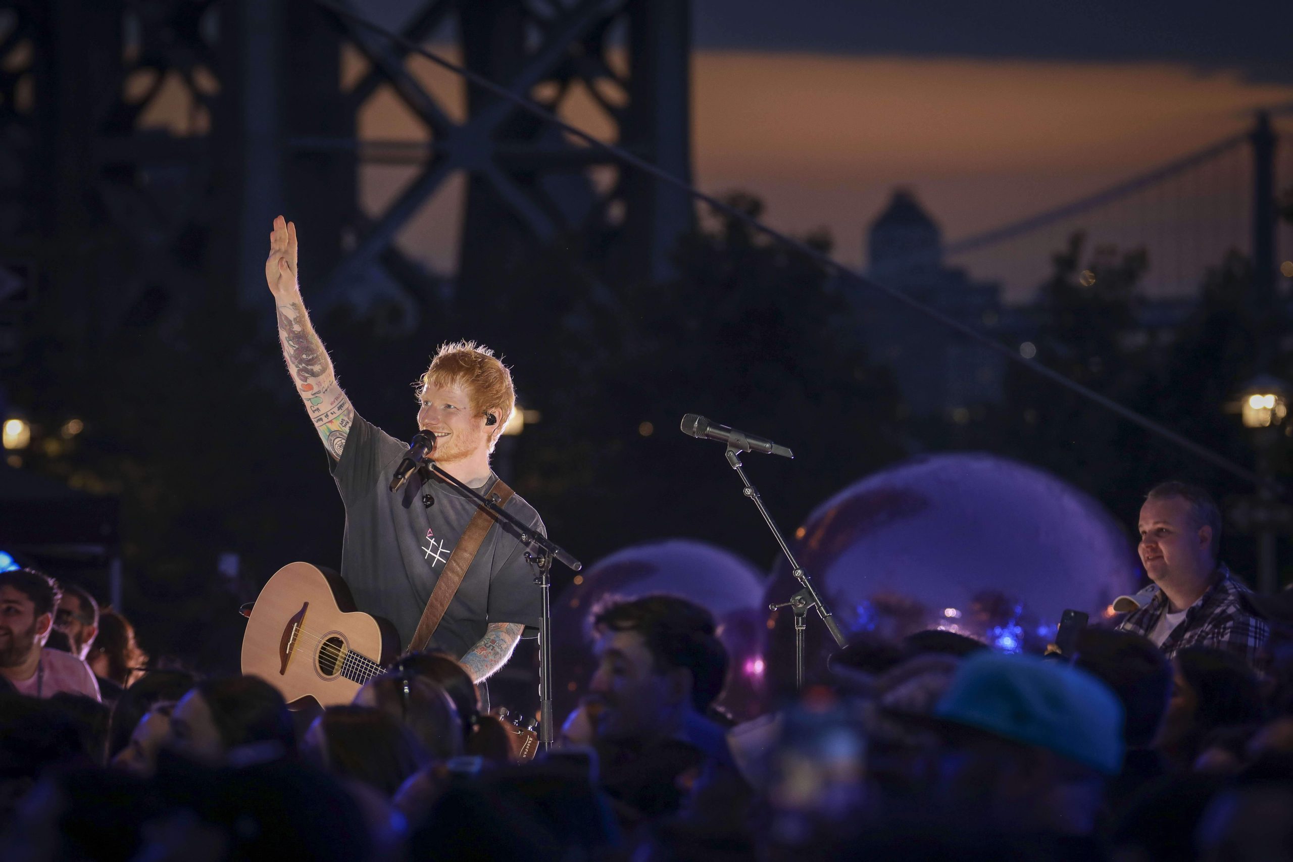 Ο Εντ Σίραν απέρριψε πρόταση να δώσει την πρώτη του συναυλία στο διάστημα