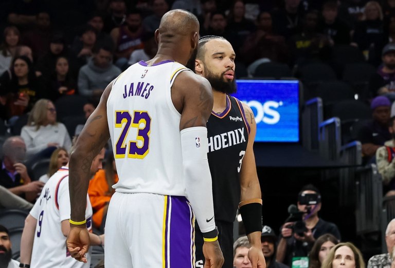 Λεμπρόν vs Μπρουκς: Τα