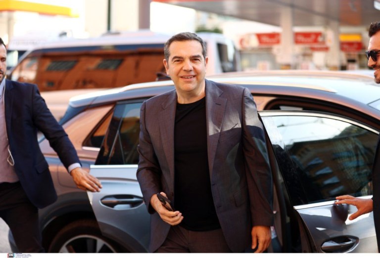 Και ξαφνικά όλοι βρέθηκαν στο μυαλό του Αλέξη Τσίπρα  Κάποιοι έπιασαν ήδη. στασίδι στο πλευρό του