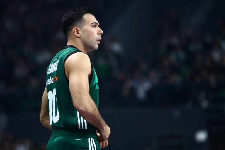 Κώστας Σλούκας: Η 300άρα, ο Γιουλ και ο Παπανικολάου