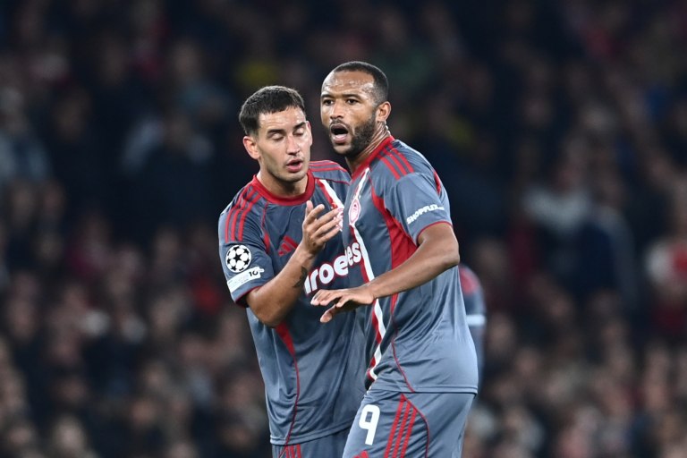 Σκόραρε ο Τσικίνιο  Ακυρώθηκε το γκολ για οφσάιντ του Ελ Κααμπί (vid)