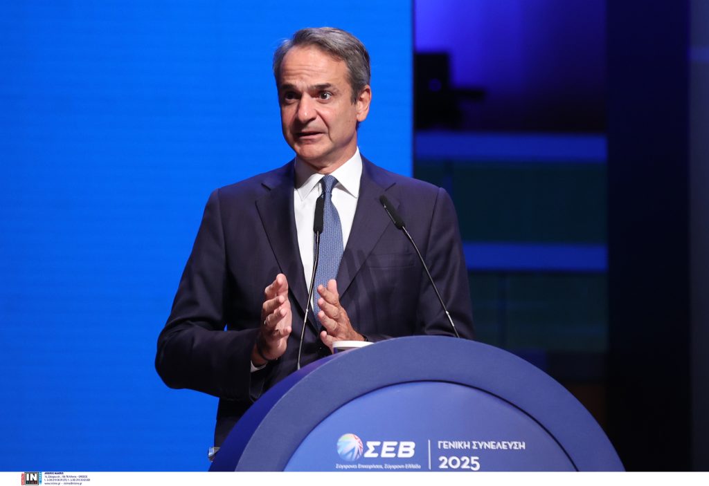 Μακριά από τα ψέμματα των απλοϊκών λύσεων  Η πρώτη αντίδραση Μητσοτάκη στην παραίτηση Τσίπρα