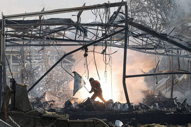 Ουκρανία: 2 νεκροί και δεκάδες τραυματίες εξαιτίας ρωσικών πληγμάτων