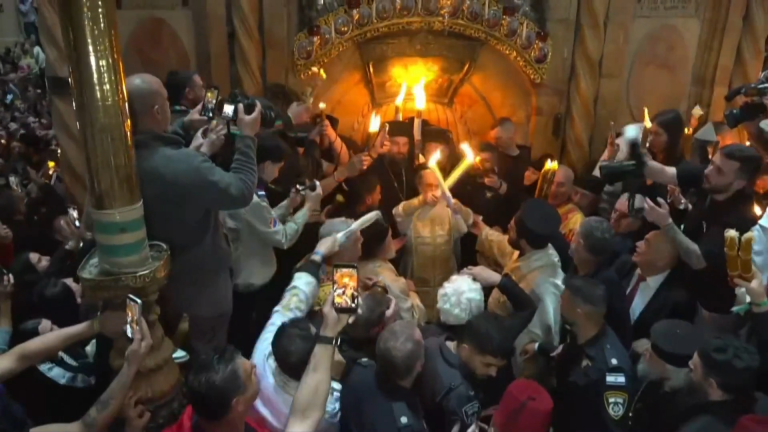 Με λαμπρότητα η τελετή αφής