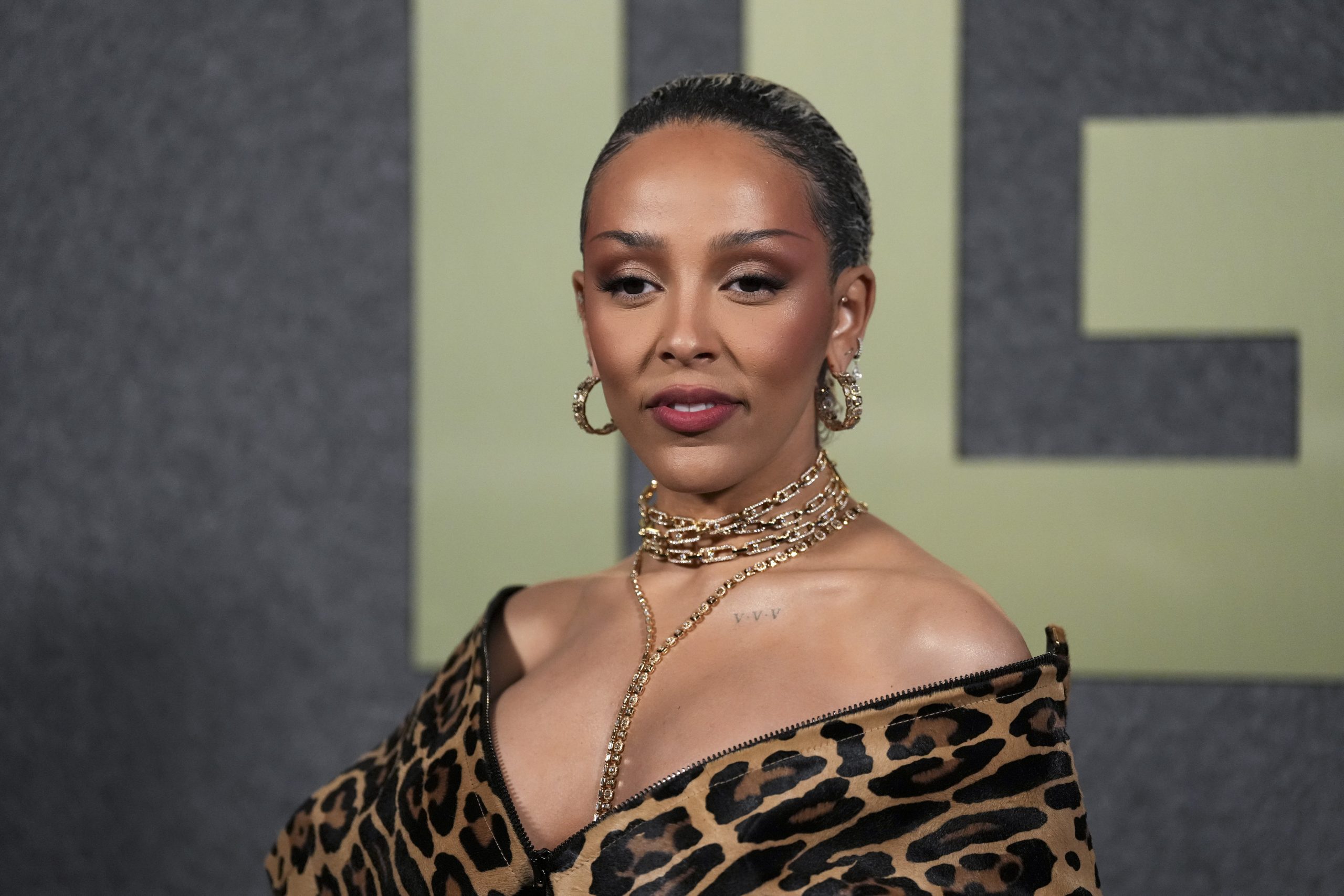 Η Doja Cat απαντά στην κριτική για το εξώφυλλο του άλμπουμ Vie