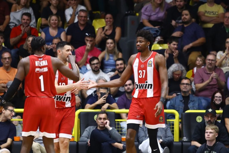 Μαρούσι  Ολυμπιακός 81-100: Πρεμιέρα με 100αρα, πλουραλισμό και διψήφιο Νιλικίνα