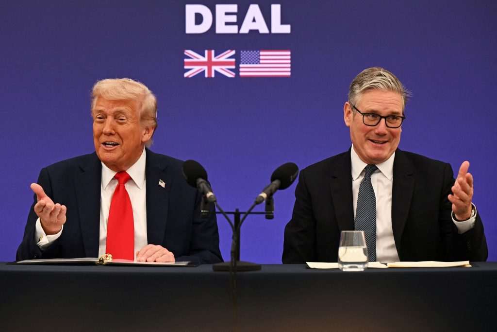 Συνέντευξη Τύπου Σταρμερ  Τραμπ (live)