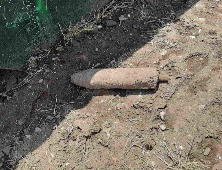 Βρέθηκε οβίδα στην Πεύκη  Κλειστή η οδός Δημοκρατίας