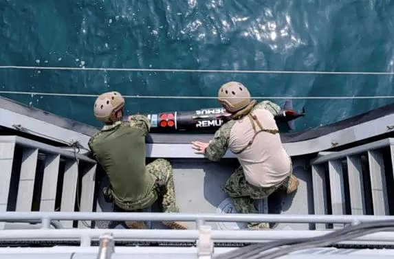 Στενά του Ορμούζ: Έως έξι μήνες θα απαιτηθούν για την απομάκρυνση των ναρκών, εκτιμά το Πεντάγωνο