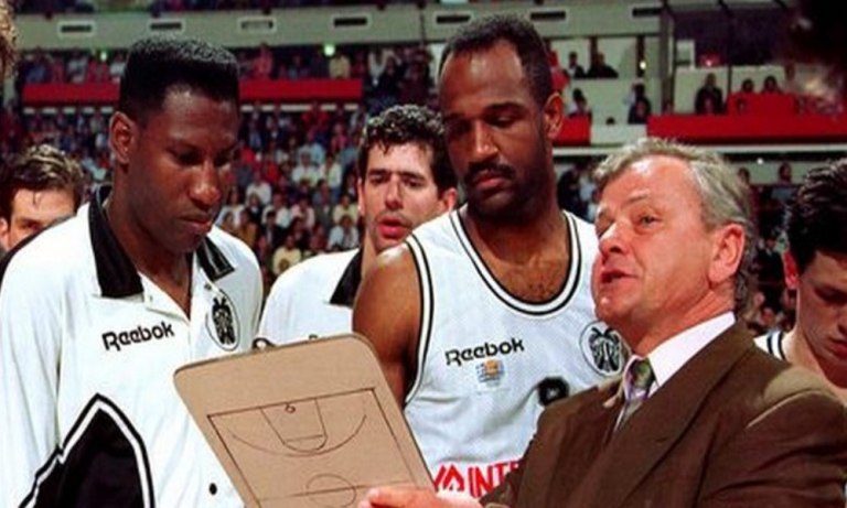 ΠΑΟΚ για Ίβκοβιτς: Τιμούμε την μνήμη του, όπως αρμόζει σε μία τεράστια μορφή του μπάσκετ