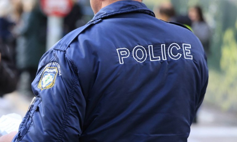 Πάρος: 40χρονος εντοπίστηκε νεκρός  Έφερε τραύματα από μαχαίρι