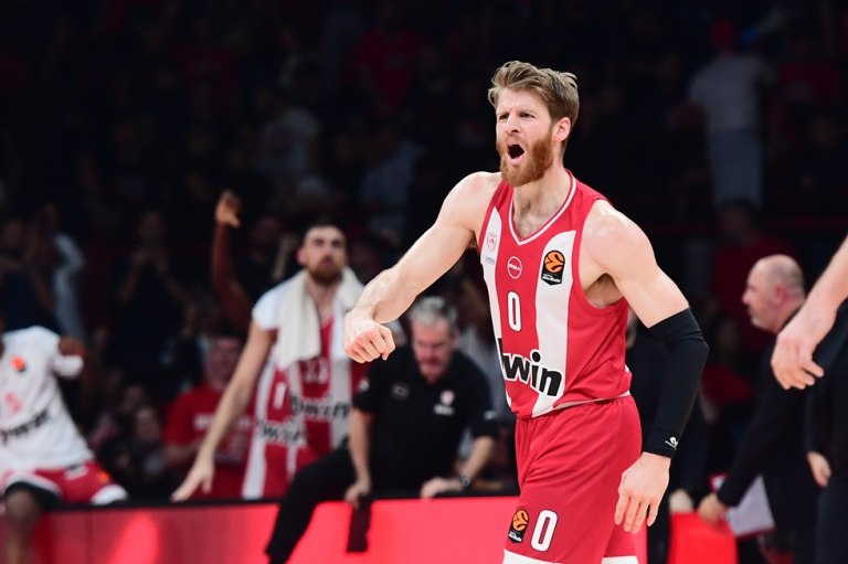 Ψάχνει μόνο νίκη στο ΣΕΦ