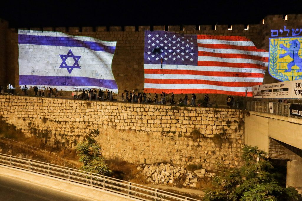 Πώς Κούσνερ και Γουίτκοφ ξεκλείδωσαν την ειρήνη στη Γάζα  Το παρασκήνιο της ιστορικής συμφωνίας