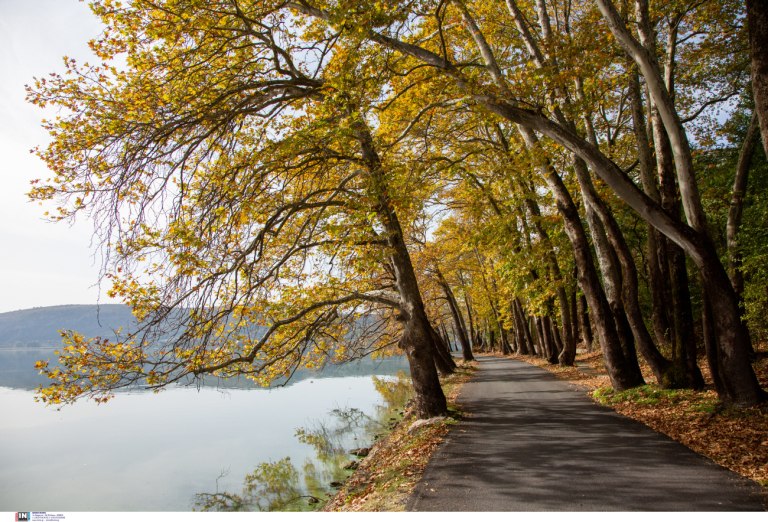 Καιρός: Συννεφιά και πτώση της θερμοκρασίας  Πού θα έχει βροχές και καταιγίδες