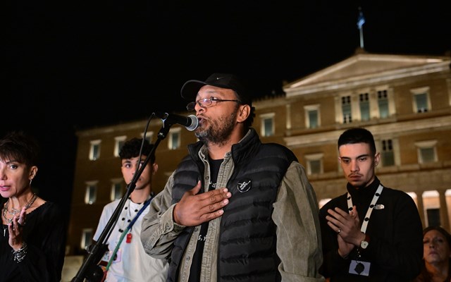 Τέμπη: Νέο πεδίο σύγκρουσης Κυβέρνησης- Αντιπολίτευσης η άρνηση της Δικαιοσύνης για τοξικολογικές στις εκταφές