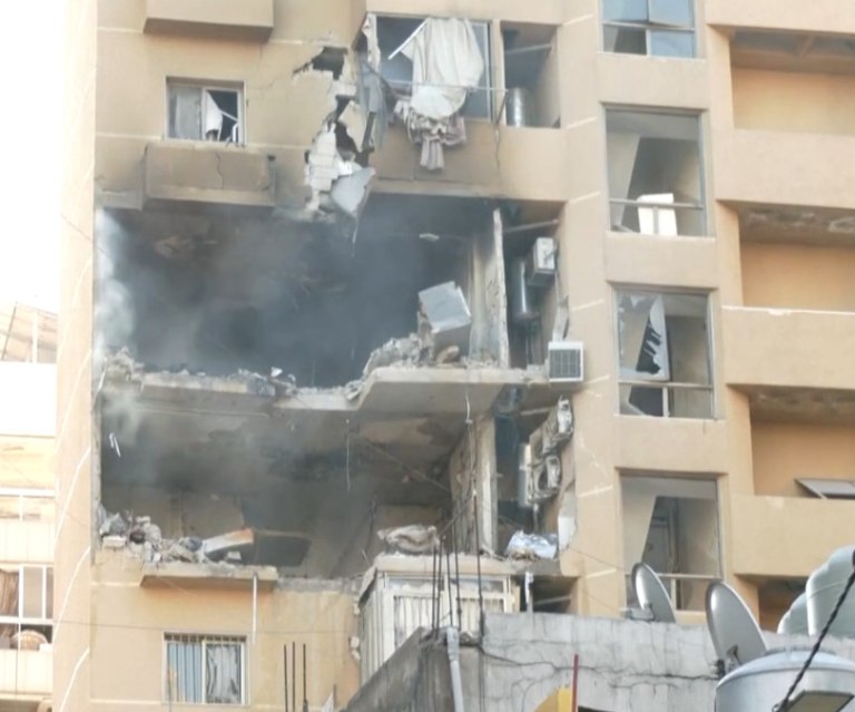 Νέο ισραηλινό πλήγμα σε πυκνοκατοικημένη συνοικία στο κέντρο της Βηρυτού  Τουλάχιστον 4 νεκροί