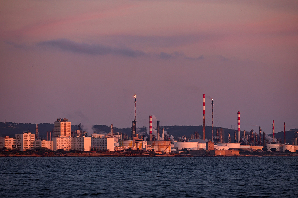 Qatar Energy: Θα χρειασθούν τρία έως πέντε χρόνια για την αποκατάσταση  των ζημιών από τις ιρανικές επιθέσεις