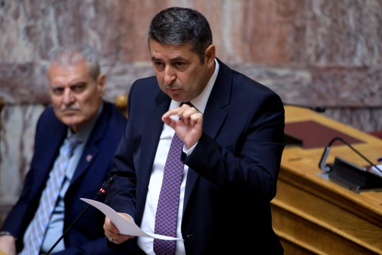 Έκθετο άφησε τον Μυλωνάκη ο Μπουκώρος  Η αναδίπλωση Μαξίμου στην κλήση του και το παρασκήνιο