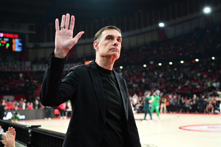 Μπαρτζώκας στους παίκτες