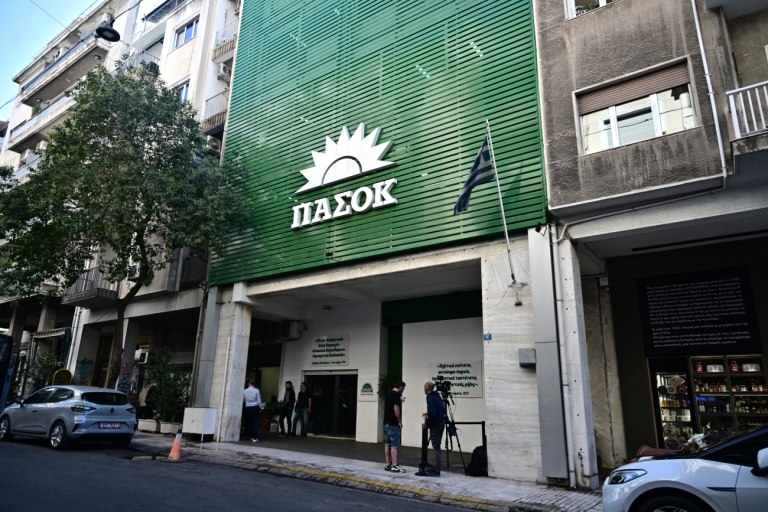 ΠΑΣΟΚ: Ζητά απαντήσεις από Μαρινάκη, Μυλωνάκη και Μπουκώρο  Γιατί τέτοια αφωνία για τις νέες καταγγελίες;