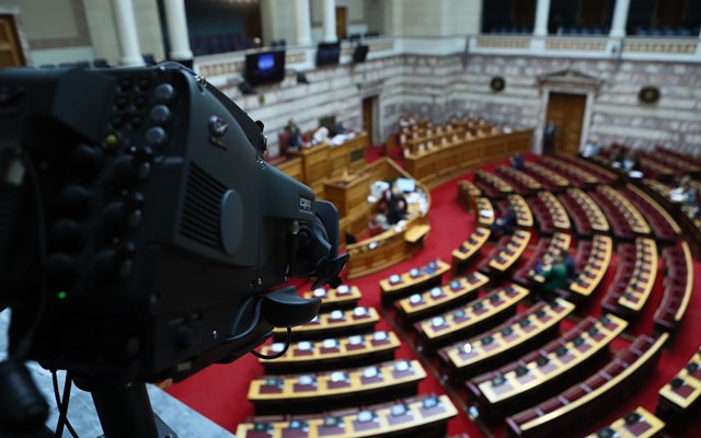 Live οι ομιλίες των πολιτικών