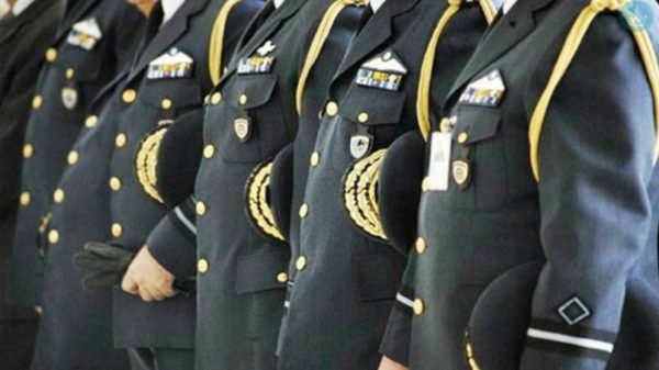 Ένστολοι: Νέο μισθολόγιο από τον Οκτώβριο για 151.422 στελέχη  Πόσο θα αυξηθούν οι μισθοί