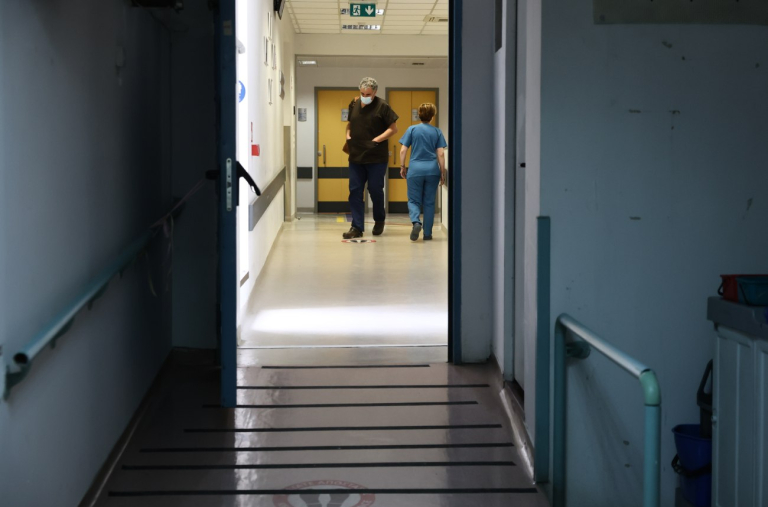 ΕΣΥ: Καμπανάκι από την ΕΙΝΑΠ  Στα όρια οι ειδικευόμενοι γιατροί