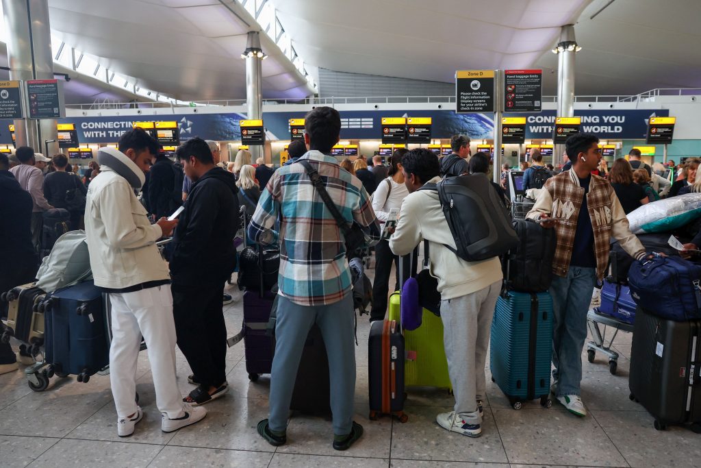 Κυβερνοεπίθεση σε ευρωπαϊκά αεροδρόμια: Εντοπίστηκε κακόβουλο λογισμικό  Συνεχίζονται τα προβλήματα στο Βερολίνο