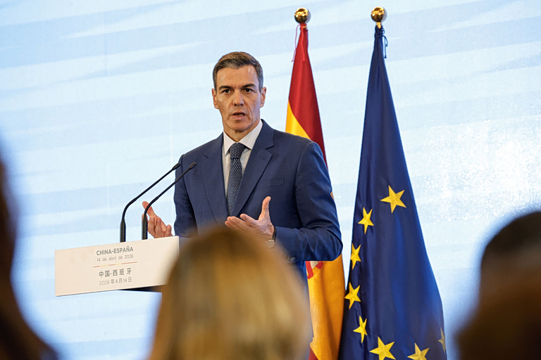 Η Ισπανία χορηγεί νόμιμο καθεστώς σε μισό εκατομμύριο μετανάστες  Τι προβλέπει το διάταγμα