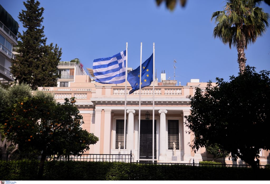 Φάκελος: Ποιος φοβάται σε ΝΔ ΠΑΣΟΚ και Αριστερά