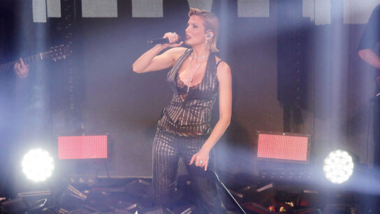 Κατερίνα Λιόλιου: Ανανεωμένη και σέξι έκανε πρεμιέρα στο Romeo  Φωτογραφίες